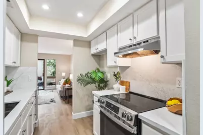 812 Kingfisher Ter, Sunnyvale, CA 94087 - Photo 13