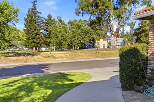 1091 Colette Dr, San Jose, CA 95132 - Photo 31
