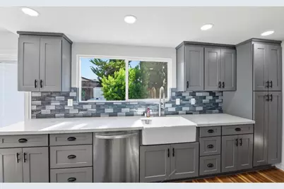 1091 Colette Dr, San Jose, CA 95132 - Photo 11