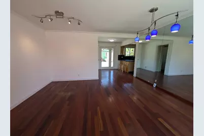 3726 Martin Dr, San Mateo, CA 94403 - Photo 5