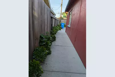 3726 Martin Dr, San Mateo, CA 94403 - Photo 23