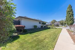 1211 Via Paraiso, Salinas, CA 93901 - Photo 51