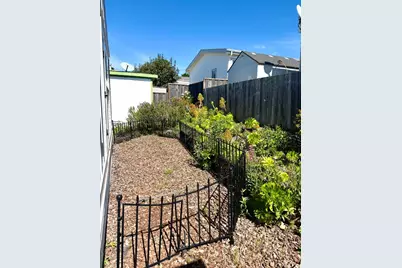 8 Lighthouse Rd 8, Half Moon Bay, CA 94019 - Photo 15