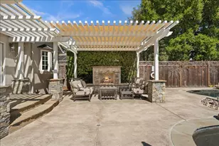 1434 Capri Dr, Campbell, CA 95008 - Photo 35