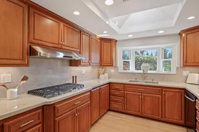 5087 Harwood Rd, San Jose, CA 95124 - Photo 9