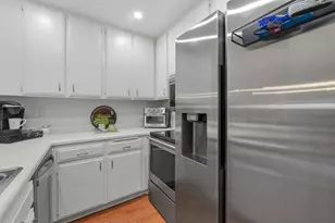 2140 Santa Cruz Ave D105, Menlo Park, CA 94025 - Photo 11