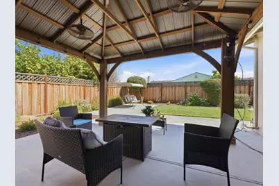 5711 Hillbright Cir, San Jose, CA 95123 - Photo 17
