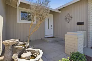 5711 Hillbright Cir, San Jose, CA 95123 - Photo 3