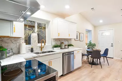 2188 Patton Ave, Napa, CA 94559 - Photo 9