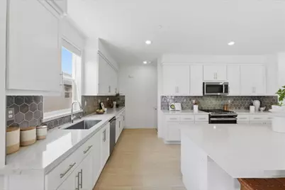 9960 Seawind Way, Newark, CA 94560 - Photo 13