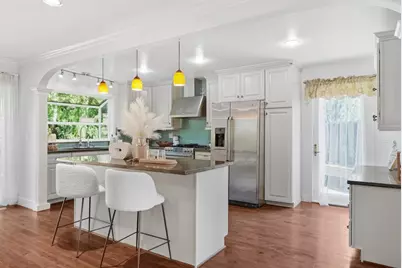 5380 Hammerton Ct, San Jose, CA 95118 - Photo 17