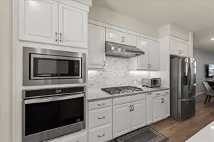 437 Hollow Falls Common, Fremont, CA 94539 - Photo 15