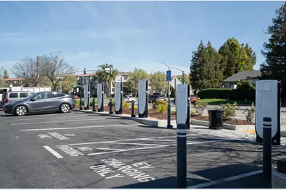 4445 Windsor Park Dr, San Jose, CA 95136 - Photo 29