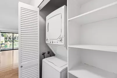 905 W Middlefield Rd 975, Mountain View, CA 94043 - Photo 25