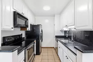 905 W Middlefield Rd 975, Mountain View, CA 94043 - Photo 15