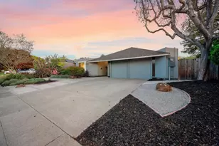 943 Trophy Dr, Mountain View, CA 94040 - Photo 3