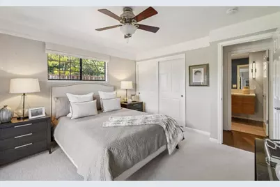 892 Saint Joseph Ave, Los Altos, CA 94024 - Photo 23