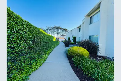 3137 Seacrest Ave 5, Marina, CA 93933 - Photo 3