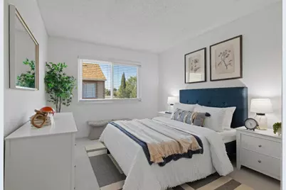 2456 W Bayshore Rd 10, Palo Alto, CA 94303 - Photo 15