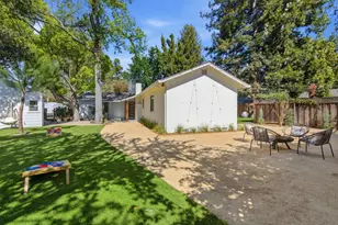 580 Green Manor Ct, Palo Alto, CA 94301 - Photo 27