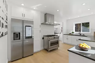 580 Green Manor Ct, Palo Alto, CA 94301 - Photo 11