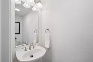 239 Granada Park Cir, Mountain View, CA 94043 - Photo 15