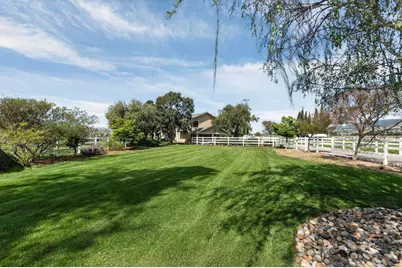 3465 Susie Ln, Gilroy, CA 95020 - Photo 13