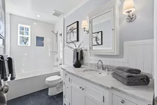 2105 Hillside Dr, Burlingame, CA 94010 - Photo 45