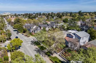 2105 Hillside Dr, Burlingame, CA 94010 - Photo 95