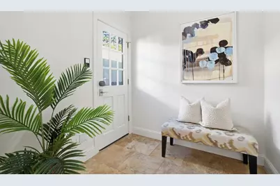 2105 Hillside Dr, Burlingame, CA 94010 - Photo 23