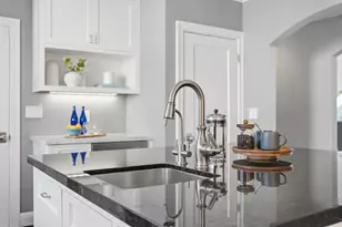 2105 Hillside Dr, Burlingame, CA 94010 - Photo 19