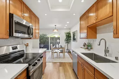 710 Winstead Ct, Sunnyvale, CA 94087 - Photo 13