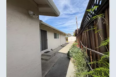 5187 Doyle Rd, San Jose, CA 95129 - Photo 27