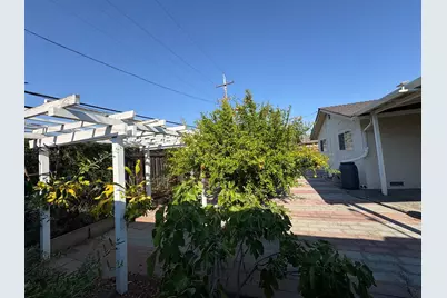 5187 Doyle Rd, San Jose, CA 95129 - Photo 31