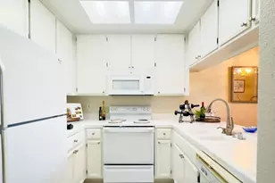 105 Sunnyhills Ct, Milpitas, CA 95035 - Photo 7