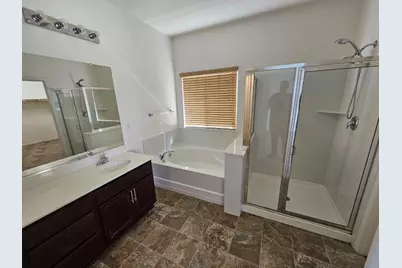 13721 Santa Lucia Dr, Gustine, CA 95322 - Photo 17