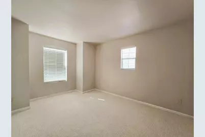 312 Mullion Ct, San Jose, CA 95116 - Photo 19