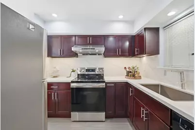 711 S Bayshore Blvd 6, San Mateo, CA 94401 - Photo 13