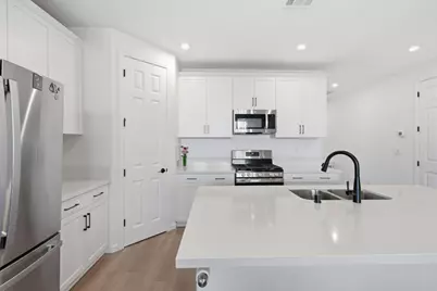 667 Pleasant Dr, Lathrop, CA 95330 - Photo 7