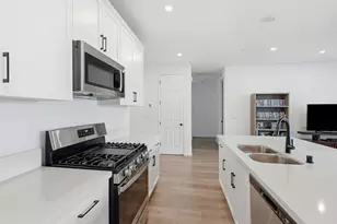 667 Pleasant Dr, Lathrop, CA 95330 - Photo 5