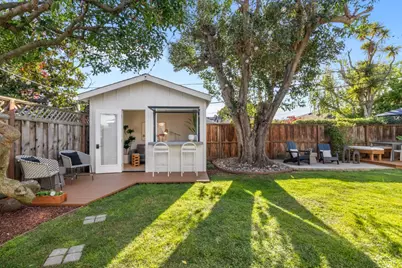 3944 Regan Dr, San Mateo, CA 94403 - Photo 35