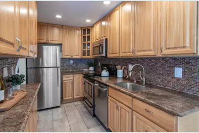 912 La Barbera Dr, San Jose, CA 95126 - Photo 7