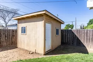 377 W Alluvial Ave, Pinedale, CA 93650 - Photo 53