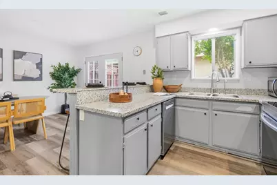 3556 Squirecreek Cir, San Jose, CA 95121 - Photo 5