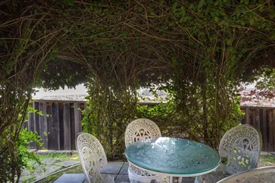 819 Holly Rd, Belmont, CA 94002 - Photo 57