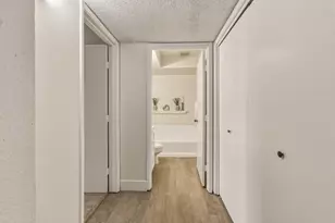 3701 Colonial Dr 197, Modesto, CA 95356 - Photo 11