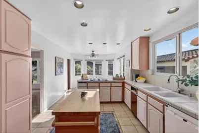 65 Monte Vista Ave, Watsonville, CA 95076 - Photo 17