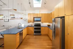 204 Princeton Rd, Menlo Park, CA 94025 - Photo 13