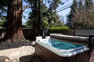 204 Princeton Rd, Menlo Park, CA 94025 - Photo 31