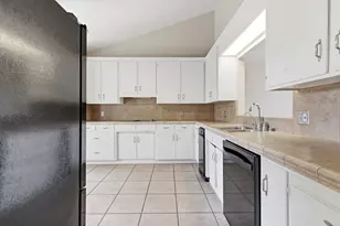 480 Ridgemark Dr, Hollister, CA 95023 - Photo 7